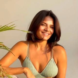 ๐ซ cameliaoberoi | yoga pilates functional mobility/strength