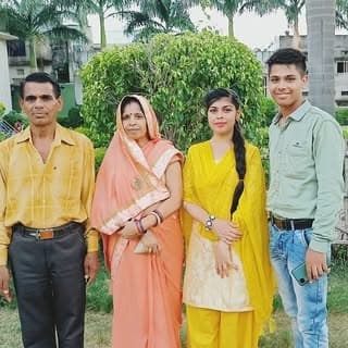 रितिक जैन🔵