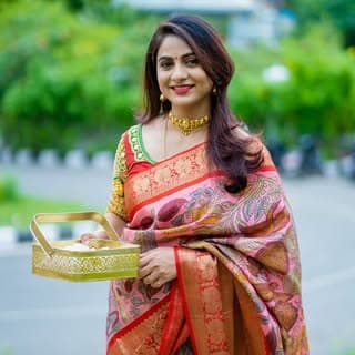 Sandhya_anchor