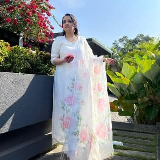 Anis Handpicked Collections