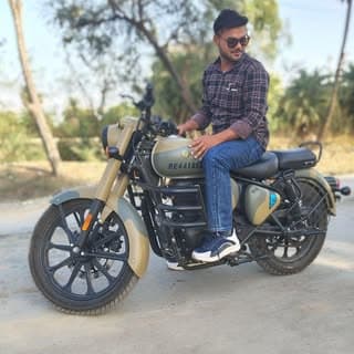 प्रॉपर्टी डीलर