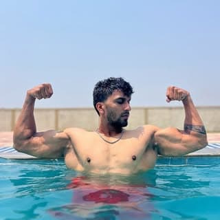 @crazy_guy_dhana
