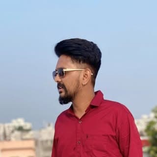 AkashSinH ChauHan 👑🦁⚔️