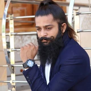 Nik Darbar🦁⚔️