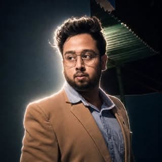 Dr Tariq Waqar