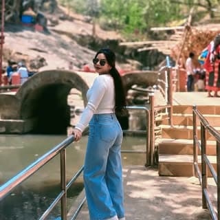 Sherni Zoyaa