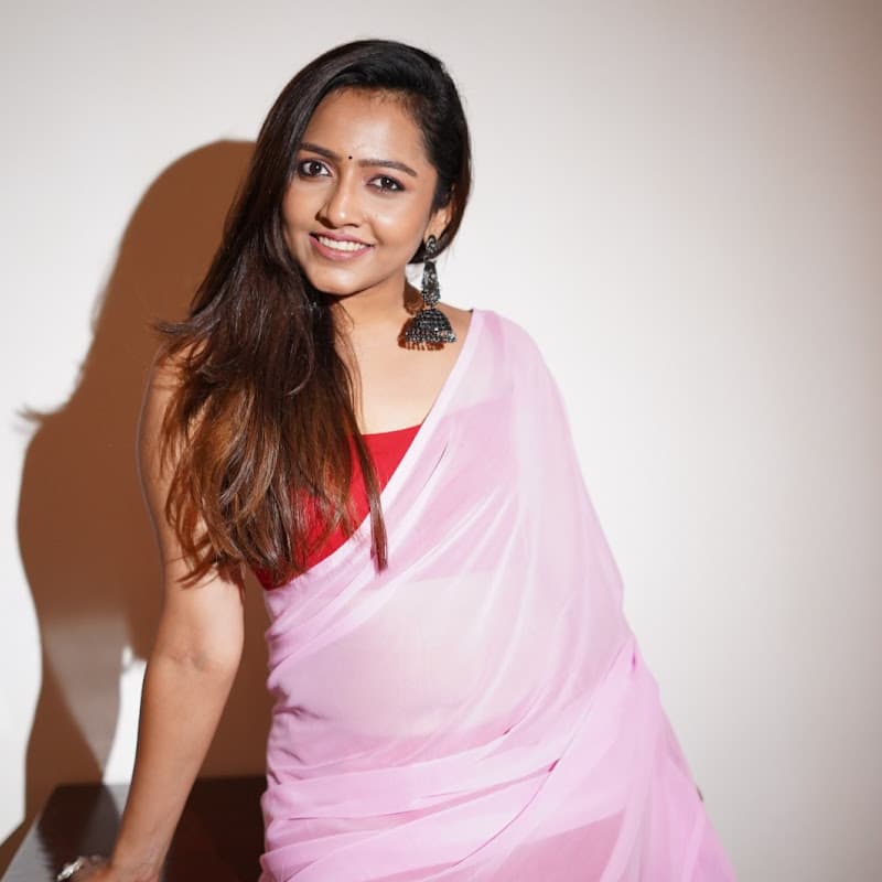 Veekshitha Deepak Gowda - ಕನ್ನಡ Vlogs