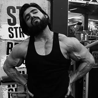 TANVEER KHAN 🔥