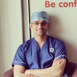 Dr Rohan Vakta