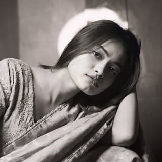 Saumya Gupta | 사 우미