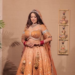 SHIWALI KOHLI MAKEOVERS (LUXURIOUS UNISEX SALON ) palampur