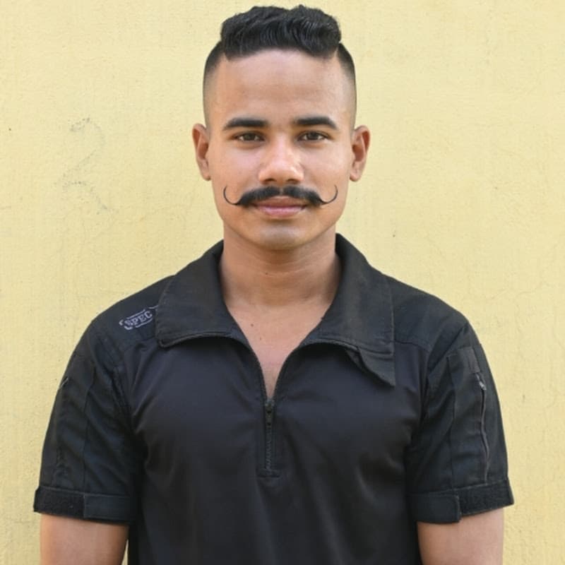 Commando Trainer