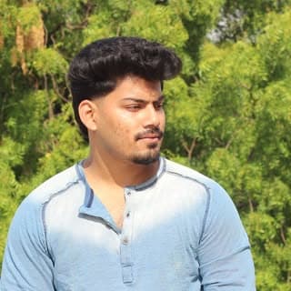 توصیف رضا(👑)𝐓𝐚𝐮𝐬𝐢𝐟 𝐑𝐚𝐳𝐚