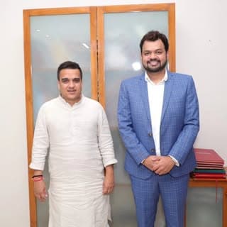 Sunil Vyas- Immigration Lawyer- Ahmedabad