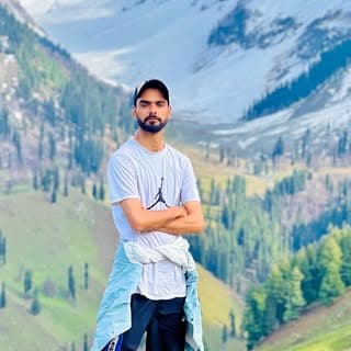 SHOWKAT AHMAD | TRAVELLER
