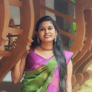 Gopika Gopoozz