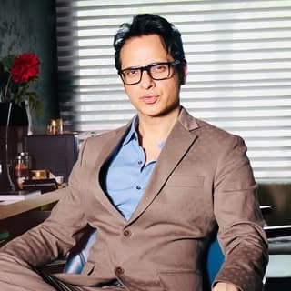 Plastic Surgeon Dr. Vikas Gawri