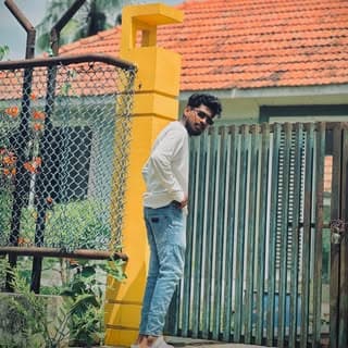 Mahee_Milkey