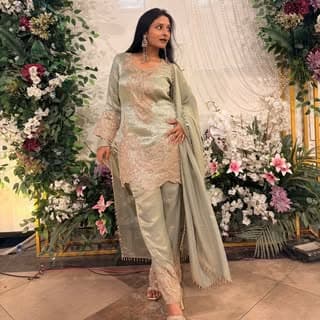 Parul Pandey | Hairstylist