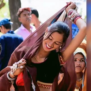 ad¡was¡ chhor¡yaan