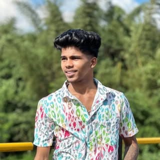 PREM RATHOD⚜️