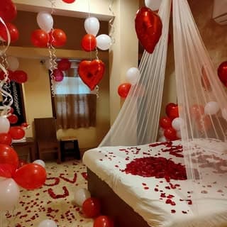 Decoration Station