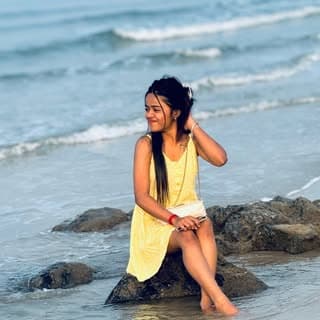 प्रज्ञा कोलते..!!🩷
