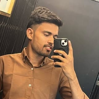 आशीष ❣️