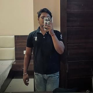 शिवम चौहान ♠️