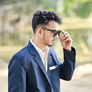 বিতোপন শইকীয়া
