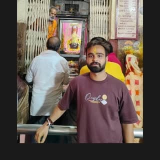 उत्सव पाठक