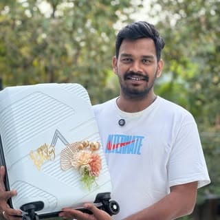 Harikrishnan R