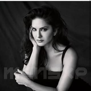 SUNNY LEONE FANSEVER