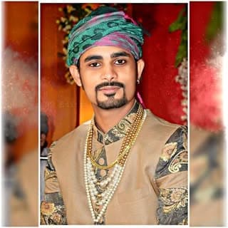 Singer : Sakhi Hamid Hussain