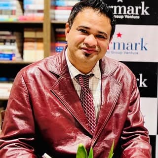 Prof. Dr Kafeel Khan