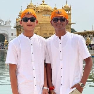 Ayush Piyush Munde