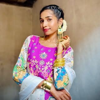  Anju aaghan 