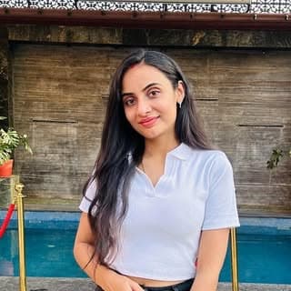Gayatri chouhan