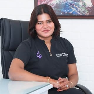 Dr Radha Subramaniyan MD(DVL), DNB(DVL)