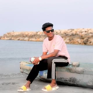 പ്രവീൺ 🖤🎀