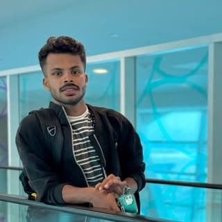 Dr. Riyas op