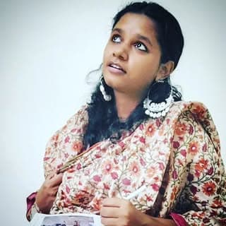 Lucknowi_shayara