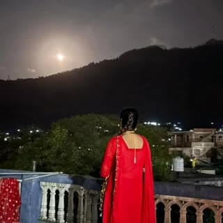 Pooja Sram ❤