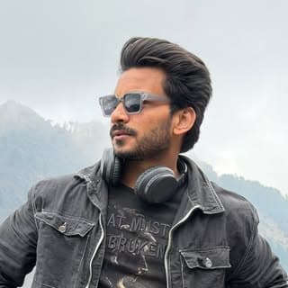 Mr Hero 🇮🇳
