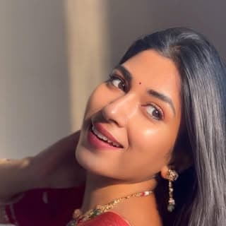 Eshita Mishra | โขFashion โขBeauty โขLifestyle