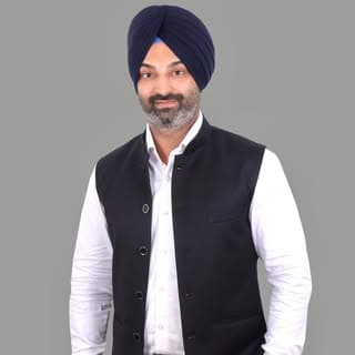 Adv.Prince Arora