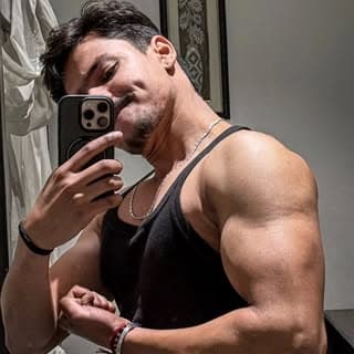 Harish Katariya™