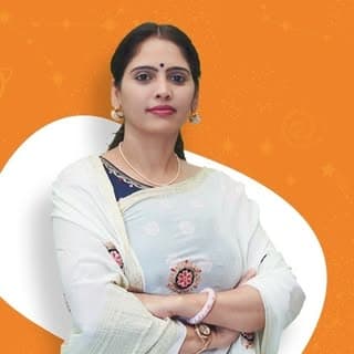 Astrologer Nidhi Shrimali