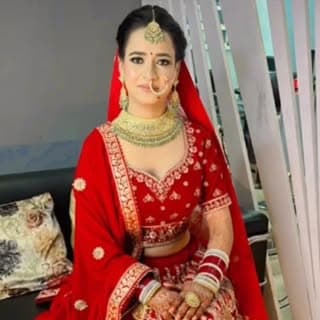 Neeru thakur makeup artist Nowshera (Jammu)