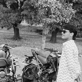 ADARSH RAJA 😎👑